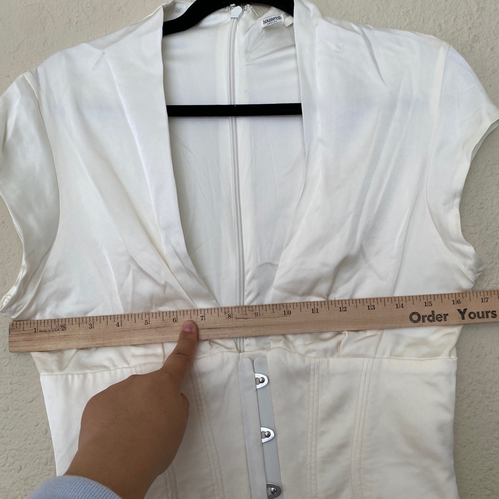 HOUSE OF CB‎ 'Tianna' Ivory white Ruffle Corset Dress  size M - Picture 9 of 14